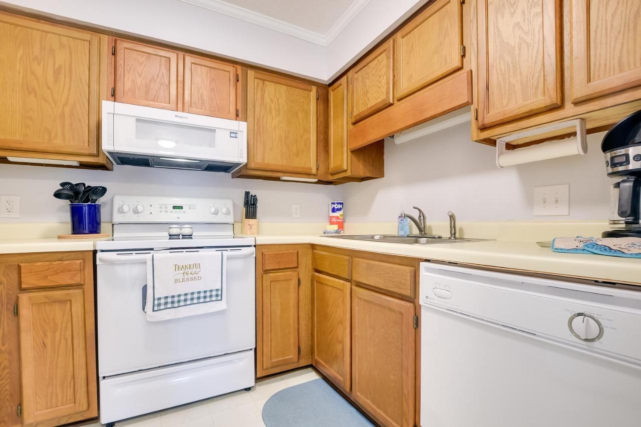 Sunny Condo - Private Ocean Isle Beach Access! ภายนอก รูปภาพ